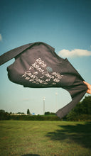 Load image into Gallery viewer, Grey Sweater Energy - QUBO Worldwide
